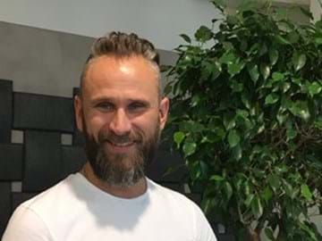 Svensson welcomes new salesman in Norway